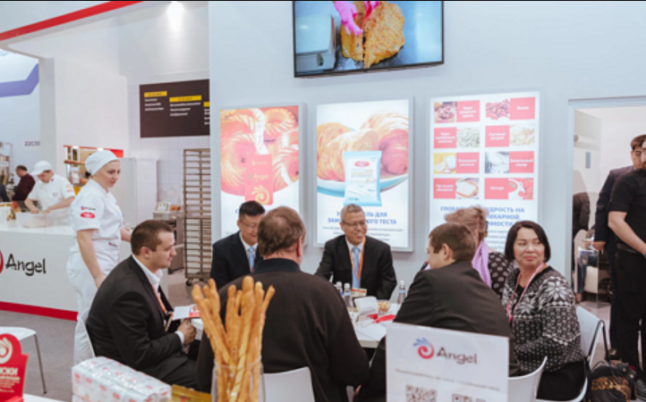 國際展會展臺設計搭建:跨文化視覺適配、海外搭建團隊協作的注意事項 國際展會展臺設計搭建:跨文化視覺適配、海外搭建團隊協作的注意事項